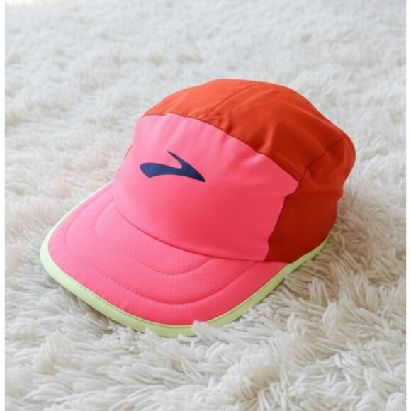 NWT Brooks Running Lightweight Packable Hat Adjustable Cap Red Neon Pink - Picture 5 of 9